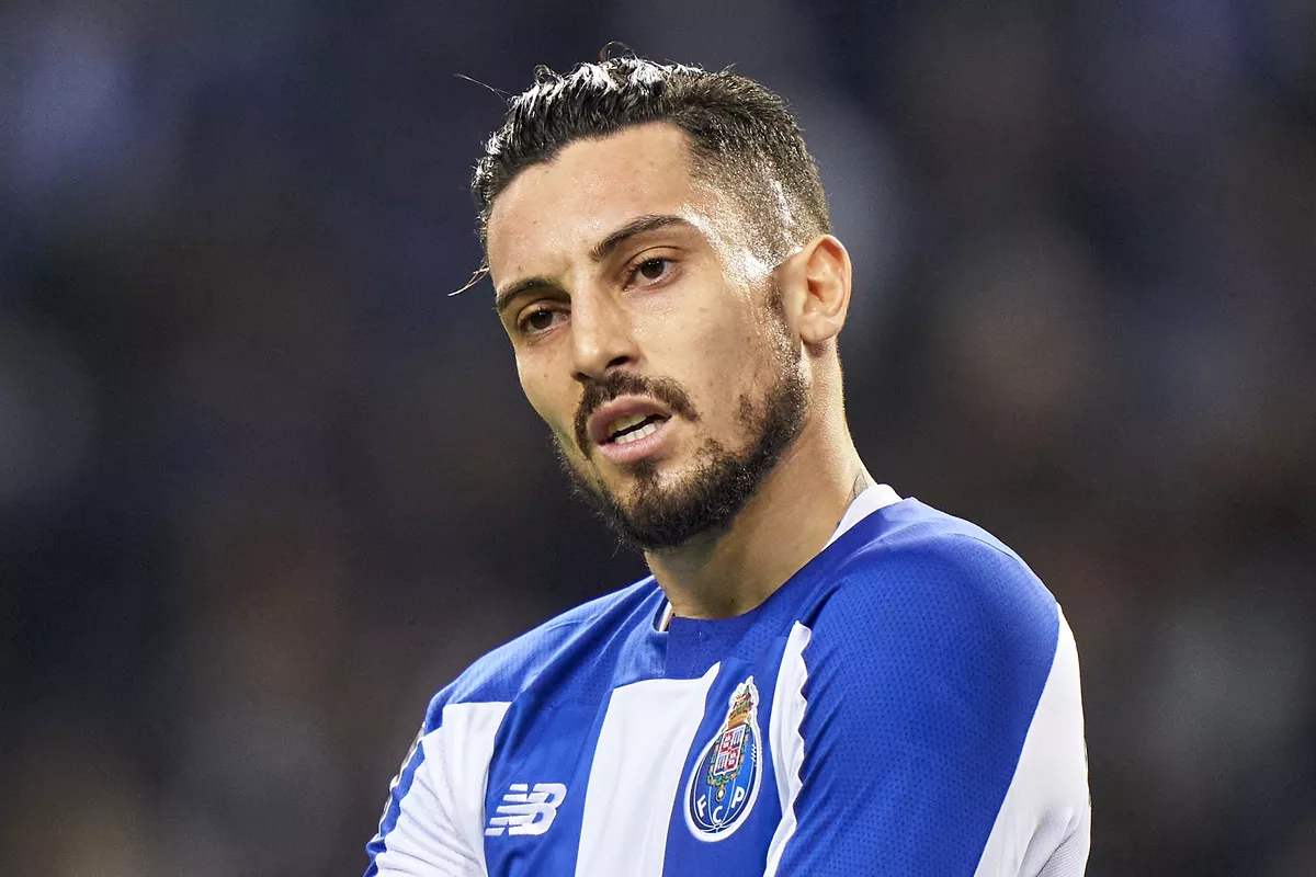 包含风云突变！北京首钢今夜再遭质疑；葡超版图或变；球迷炸锅；赛程密集仍需轮换的词条-九游娱乐官方